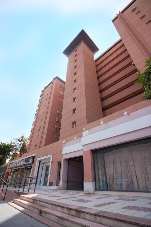 Malaga Center Flat Beach & Terrace ภายนอก รูปภาพ