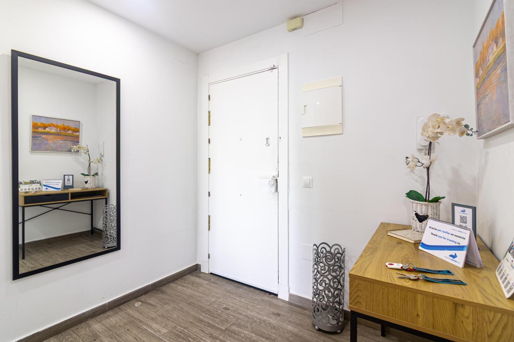 Malaga Center Flat Beach & Terrace ภายนอก รูปภาพ